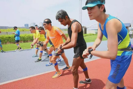 全力跑12分钟 看看你的长跑持续  力  与极致  水平？