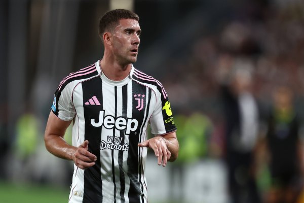 都体：弗拉霍维奇用实际行动回应了质疑，也赢回球迷对自己的尊重